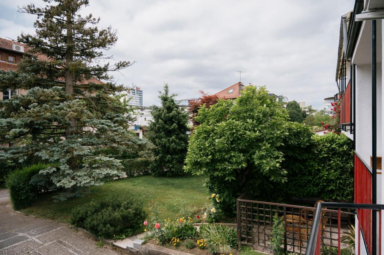 Ljubljana C17 4-Bedroom Private Row House With Garden And Parking Zewnętrze zdjęcie